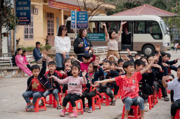 Mang niềm vui đến cho trẻ em vùng Văn Chấn (Yên Bái) sau bão Yagi