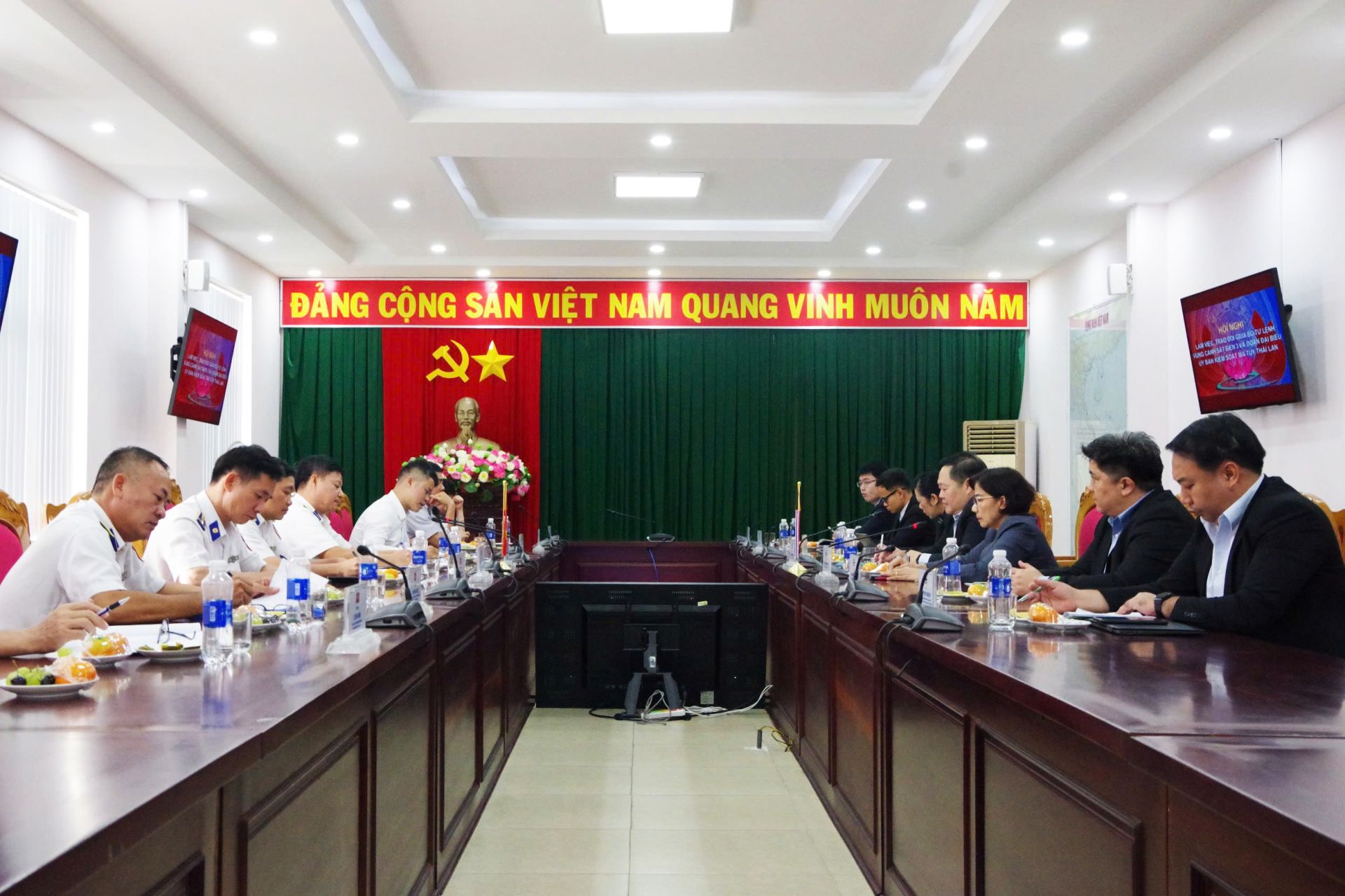 Quang Cảnh buổi làm việc