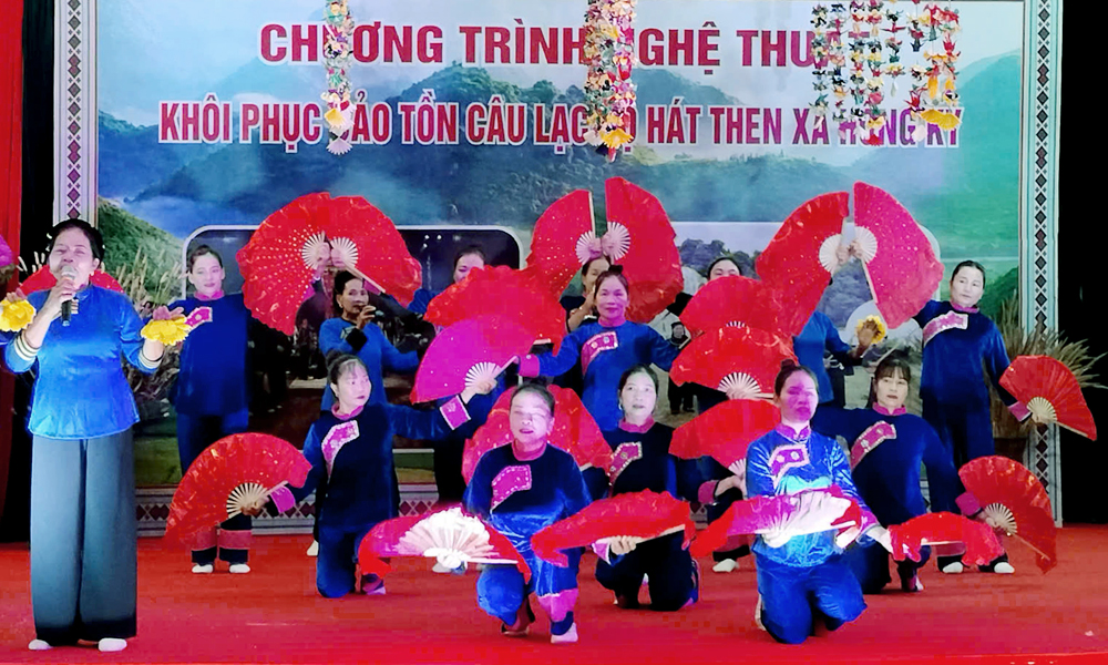 Hoạt động khôi phục, bảo tồn nghệ thuật hát then tại Yên Thế.