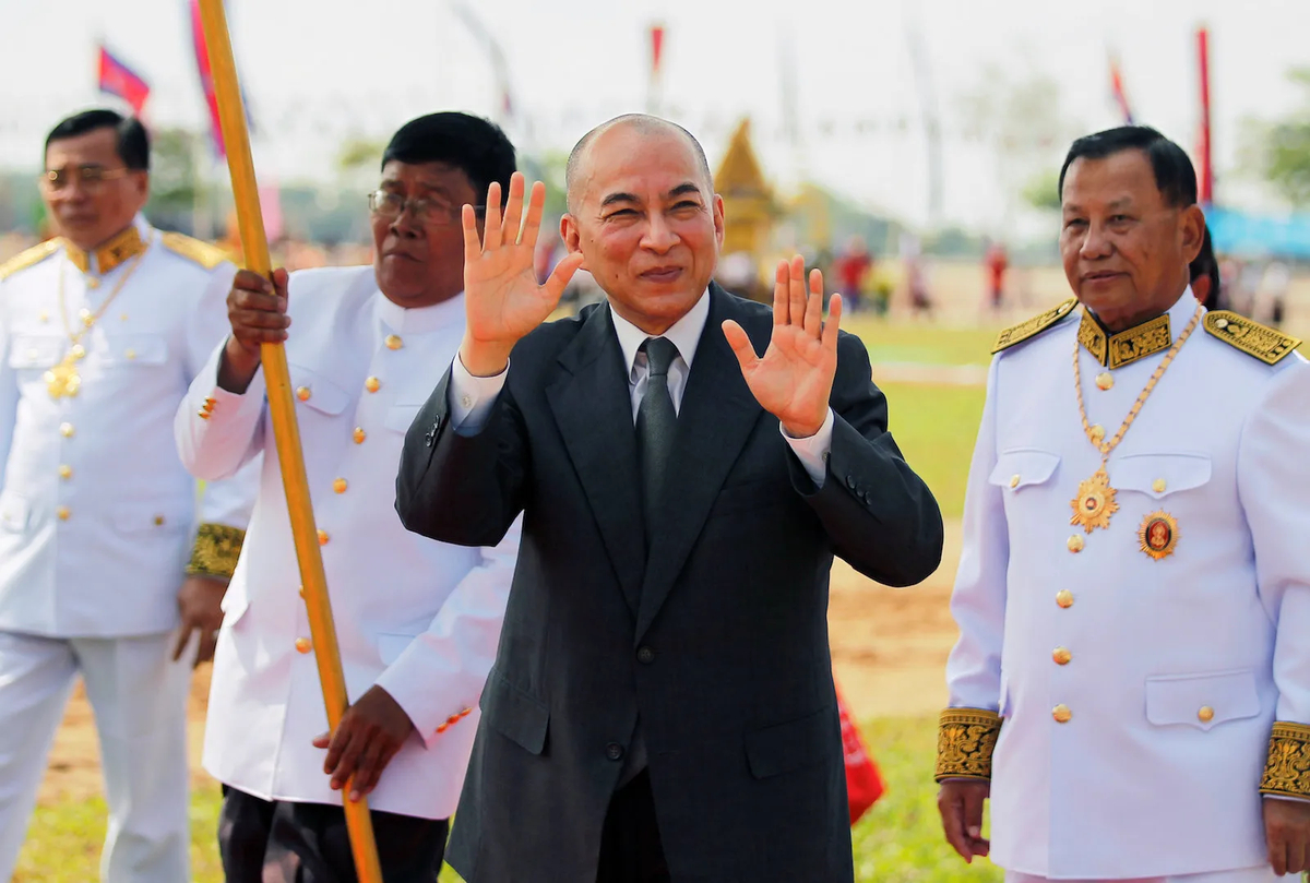 Quốc vương Campuchia Norodom Sihamoni - Ảnh: REUTERS