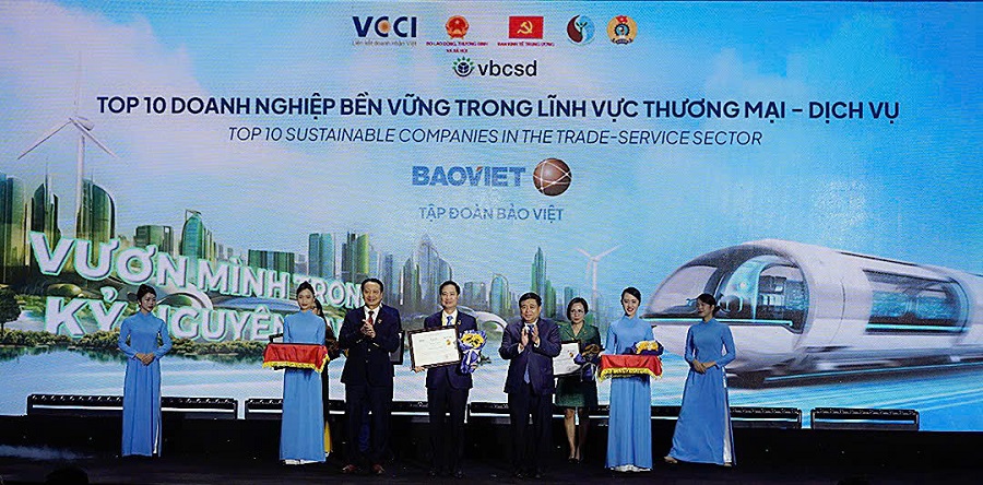 Bảo Việt nhận giải Top 10 “Doanh nghiệp Bền vững Việt Nam 2024”