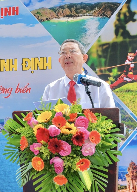 Ông Trần Văn Thanh phát biểu Khai mạc Triển lãm. Ảnh: Tr-Thành.