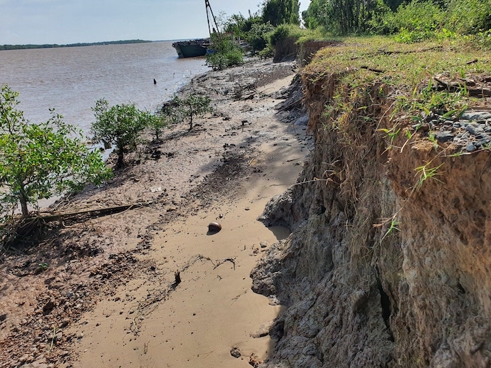 Đồng bằng sông Cửu Long có hơn 740 điểm sạt lở với gần 800km