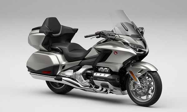 Mẫu xe Honda Goldwing bị triệu hồi vĩ lỗi bu lông siết bánh răng