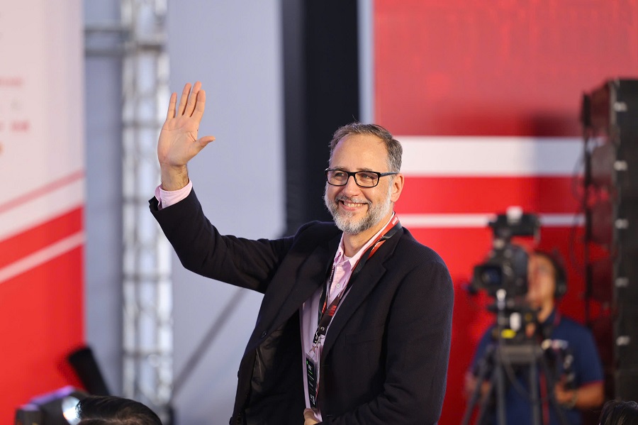 Ông Rob Zamacona - Giám đốc điều hành Sunrise Events Vietnam