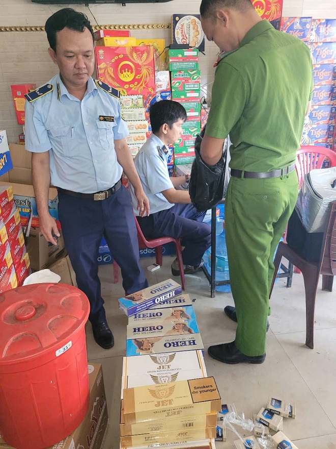 Nhiều vụ vi phạm về kinh doanh thuốc l&aacute; tại Bến Tre bị ph&aacute;t hiện trong năm 2024