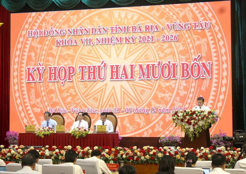 Phó Chủ tịch UBND tỉnh Nguyễn Công Vinh giải trình tại Kỳ họp thứ 24, HĐND tỉnh Bà Rịa – Vũng Tàu