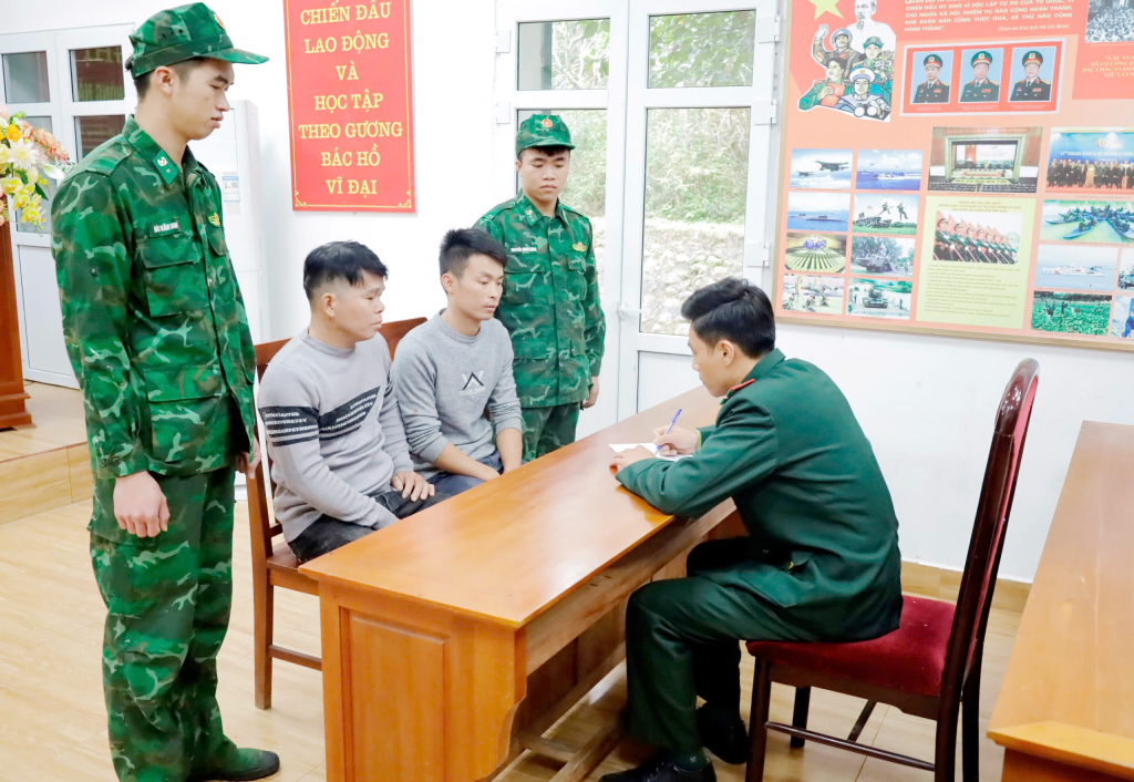 BĐBP Quảng Ninh: Liên tiếp bắt giữ các vụ vận chuyển khí cười trái phép với số lượng lớn