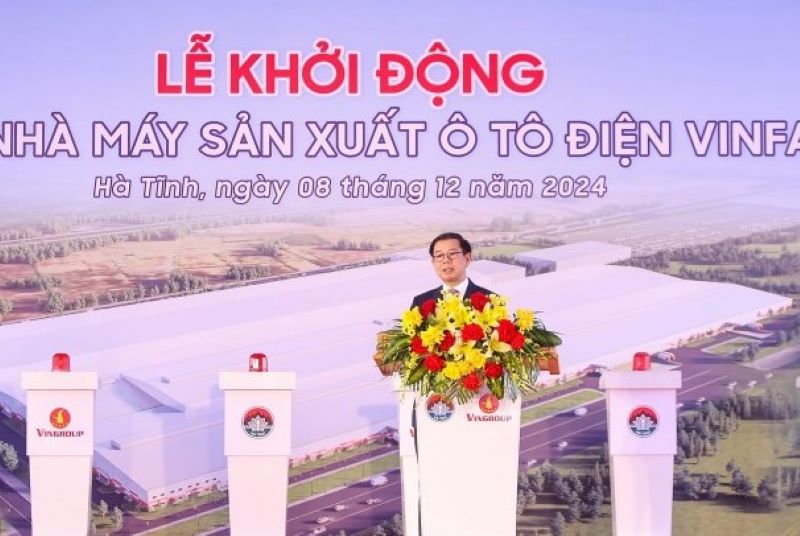 Ông Nguyễn Việt Quang - Phó Chủ tịch kiêm Tổng Giám đốc Tập đoàn Vingroup phát biểu tại buổi lễ.