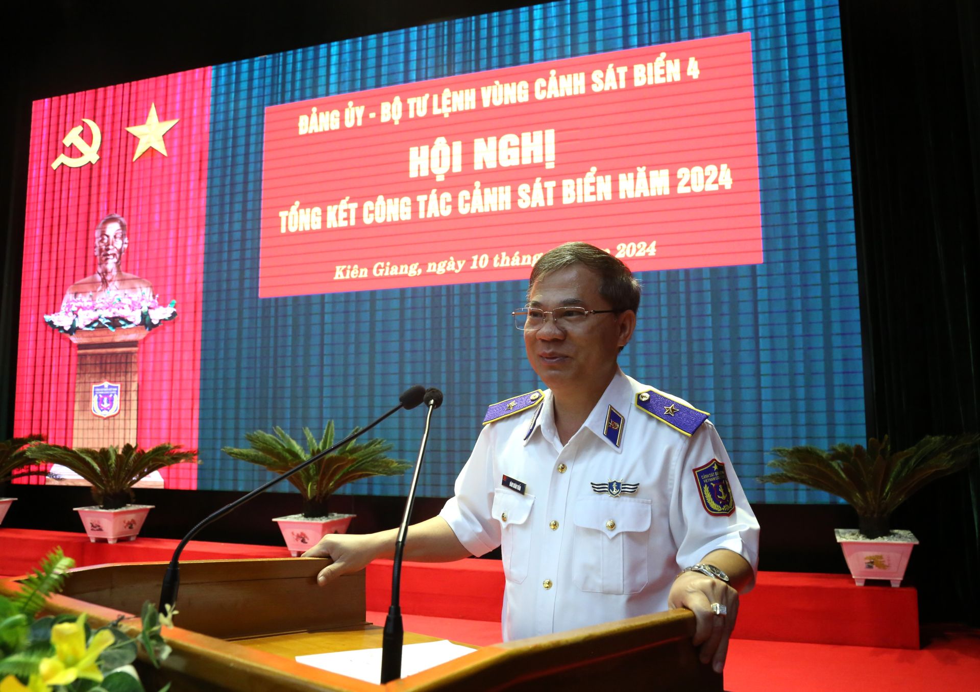 Thiếu tướng Đàm Xuân Tuấn, Phó Tư lệnh Cảnh sát biển Việt Nam phát biểu chỉ đạo Hội nghị