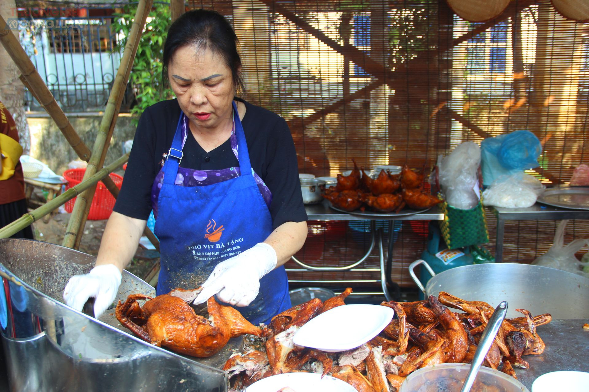 Phở vịt quay, món ngon nổi tiếng thu hút thực khách khi đến với Lạng Sơn