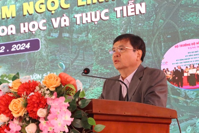 Ông Nguyễn hữu Tháp ,Phó Chủ tịch UBND tỉnh Kon Tum phát biểu tại hội thảo sâm Ngọc Linh.