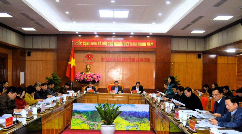 Quang cảnh cuộc họp Quang cảnh cuộc họp