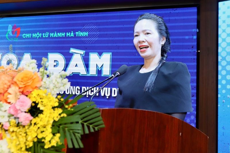 Bà Võ Thị Thu Hiền - Trưởng phòng Quản lý du lịch, Sở VH-TT&DL Hà Tĩnh phát biểu tại buổi tọa đàm. Bà Võ Thị Thu Hiền - Trưởng phòng Quản lý du lịch, Sở VH-TT&DL Hà Tĩnh phát biểu tại buổi tọa đàm.