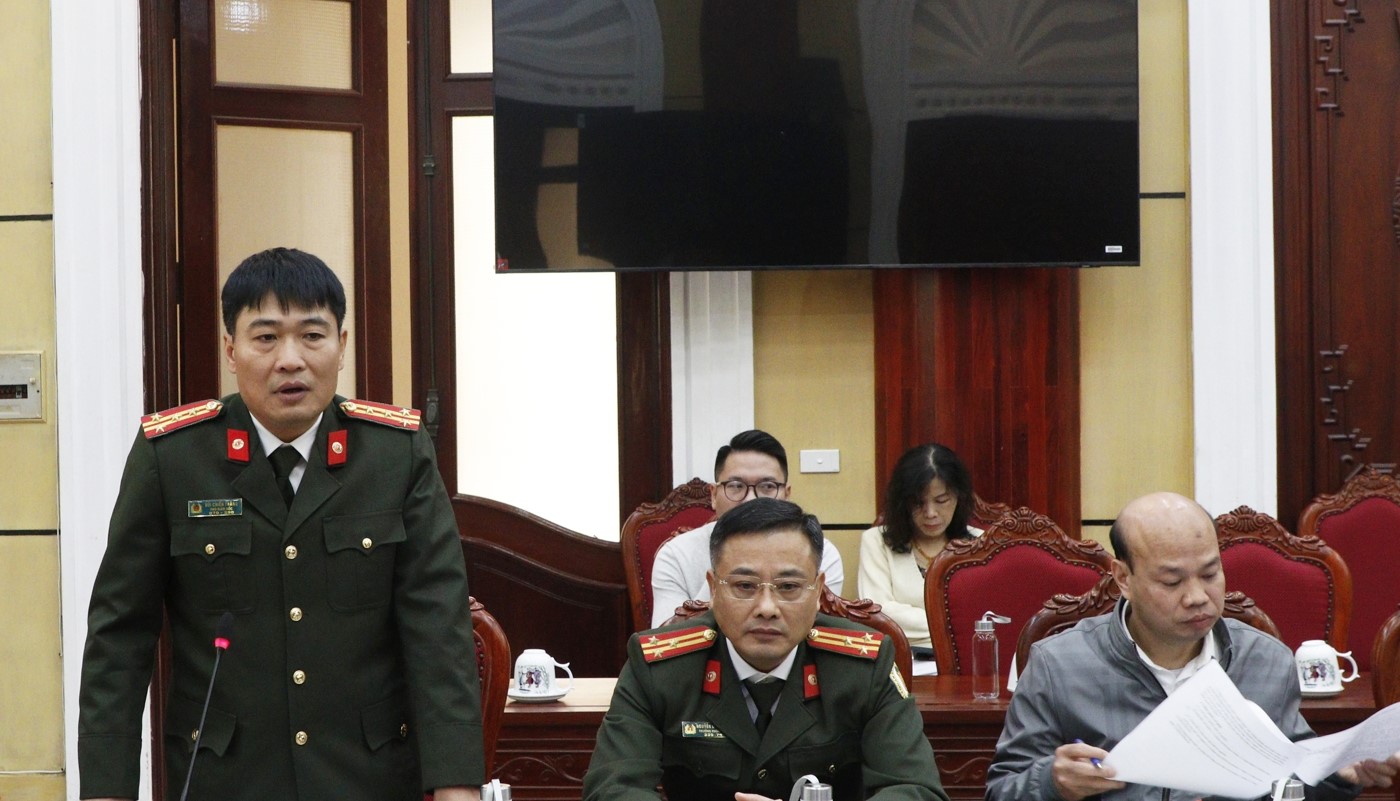 Phó Giám đốc Công an tỉnh Bùi Chiến Thắng phát biểu tại hội nghị. Phó Giám đốc Công an tỉnh Bùi Chiến Thắng phát biểu tại hội nghị.