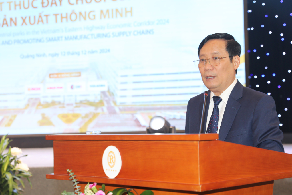 Ông Phạm Tấn Công, Chủ tịch VCCI, phát biểu khai mạc hội nghị.