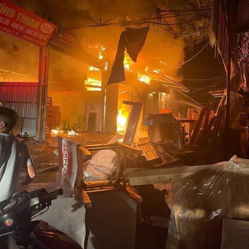 Hiện trường vụ cháy. Ảnh: MINH PHƯƠNG