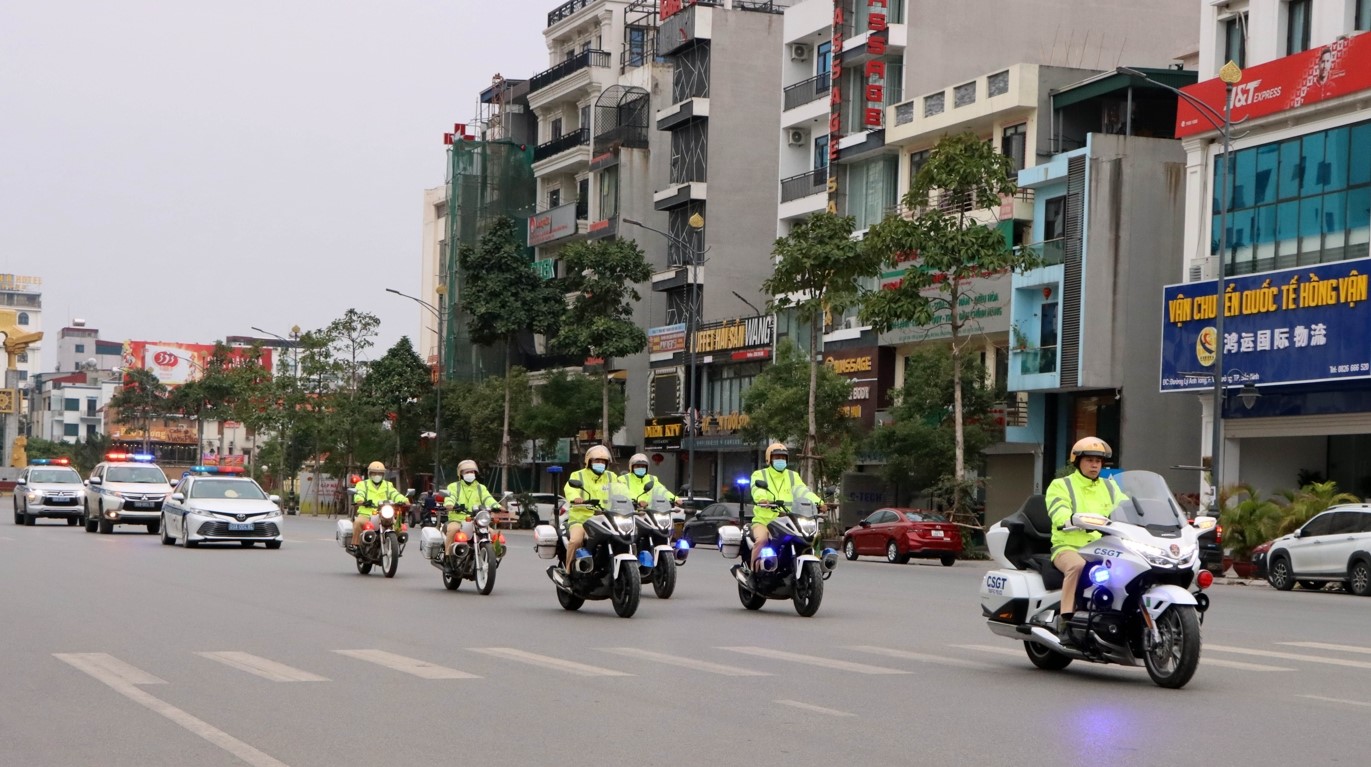 Lực lượng Cảnh sát giao thông tỉnh ra quân bảo đảm trật tự an toàn giao thông dịp Tết và các lễ hội đầu xuân năm 2025.