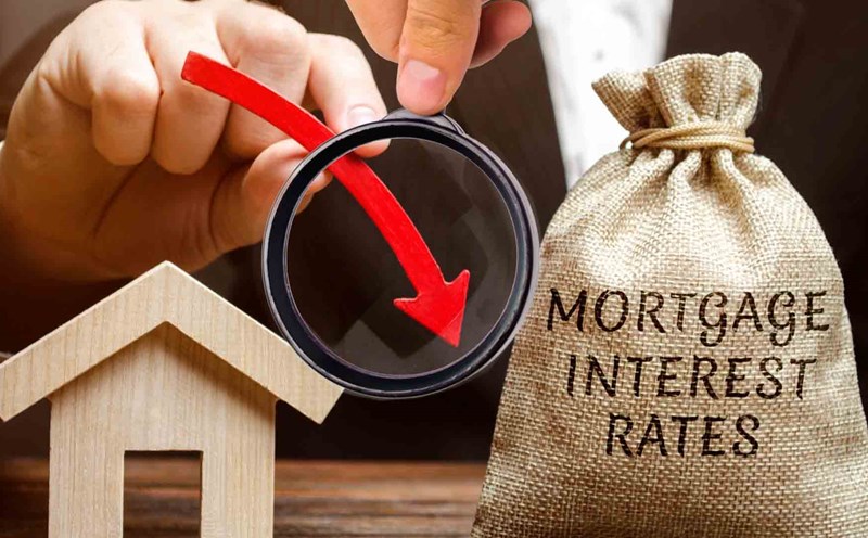 Lãi suất gửi tiết kiệm ngân hàng nào cao nhất vào cuối tuần?