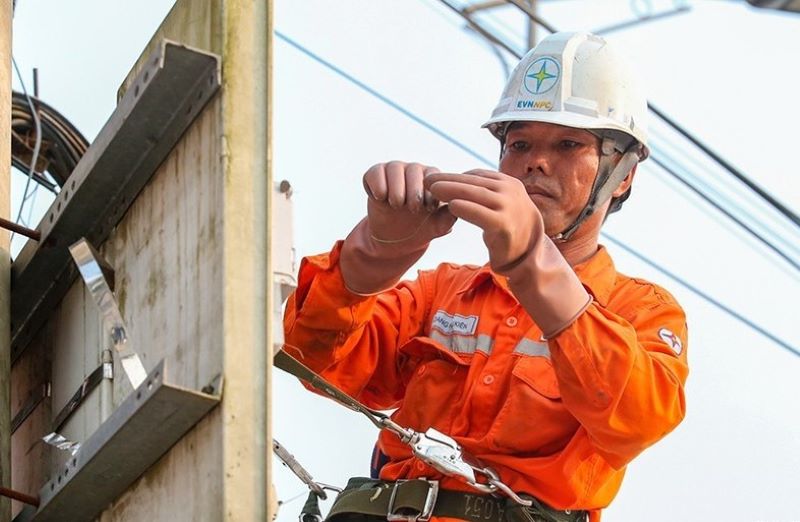 Tăng cường kiểm tra, rà soát từng tuyến đường dây để xử lý kịp thời các tồn tại.