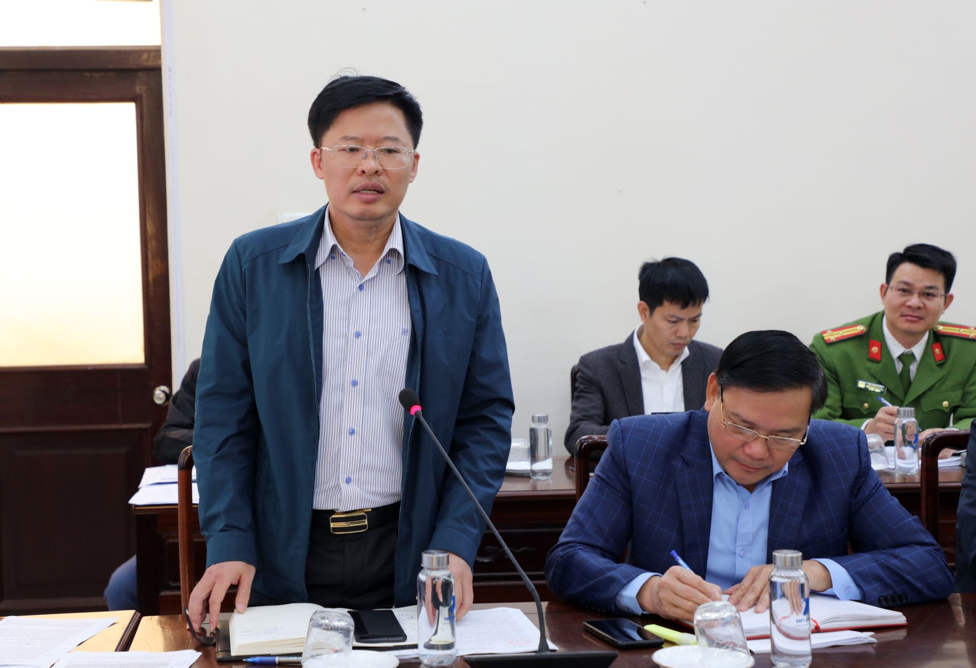 Giám đốc Sở Thông tin và Truyền thông Nguyễn Trung Hiền phát biểu tại hội nghị.