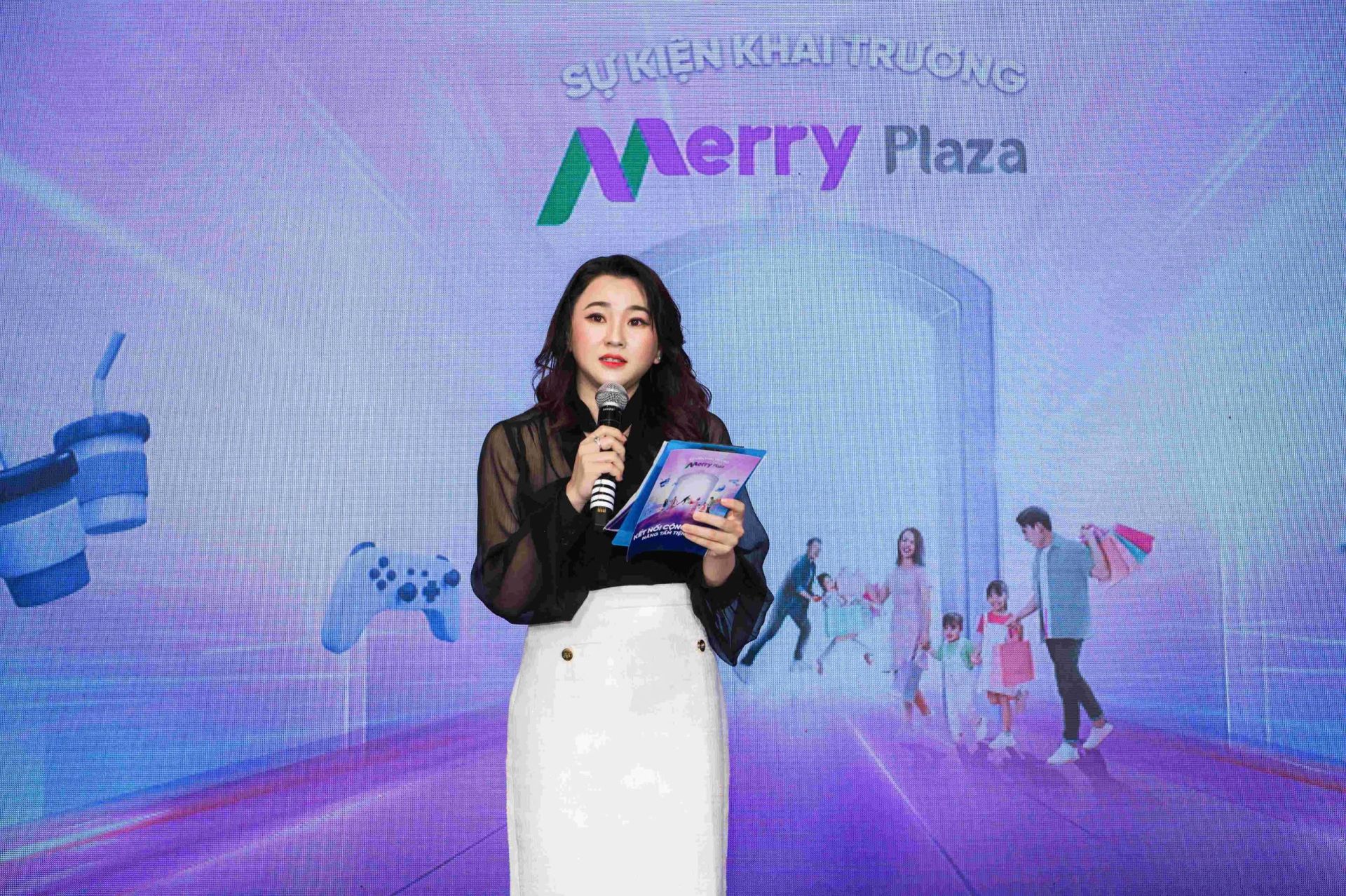 Bà Huỳnh Phi - Tổng Giám đốc MerryCom phát biểu tại sự kiện khai trương Merry Plaza Saigon Mia