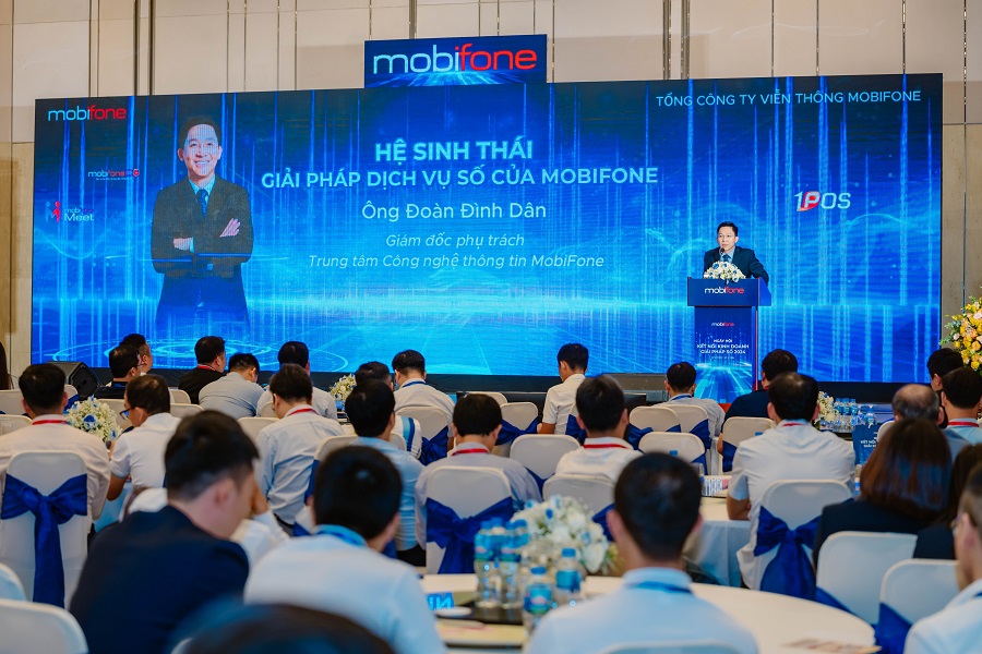 Ông Đoàn Đình Dân, Giám đốc phụ trách Trung tâm CNTT MobiFone phát biểu tại sự kiện