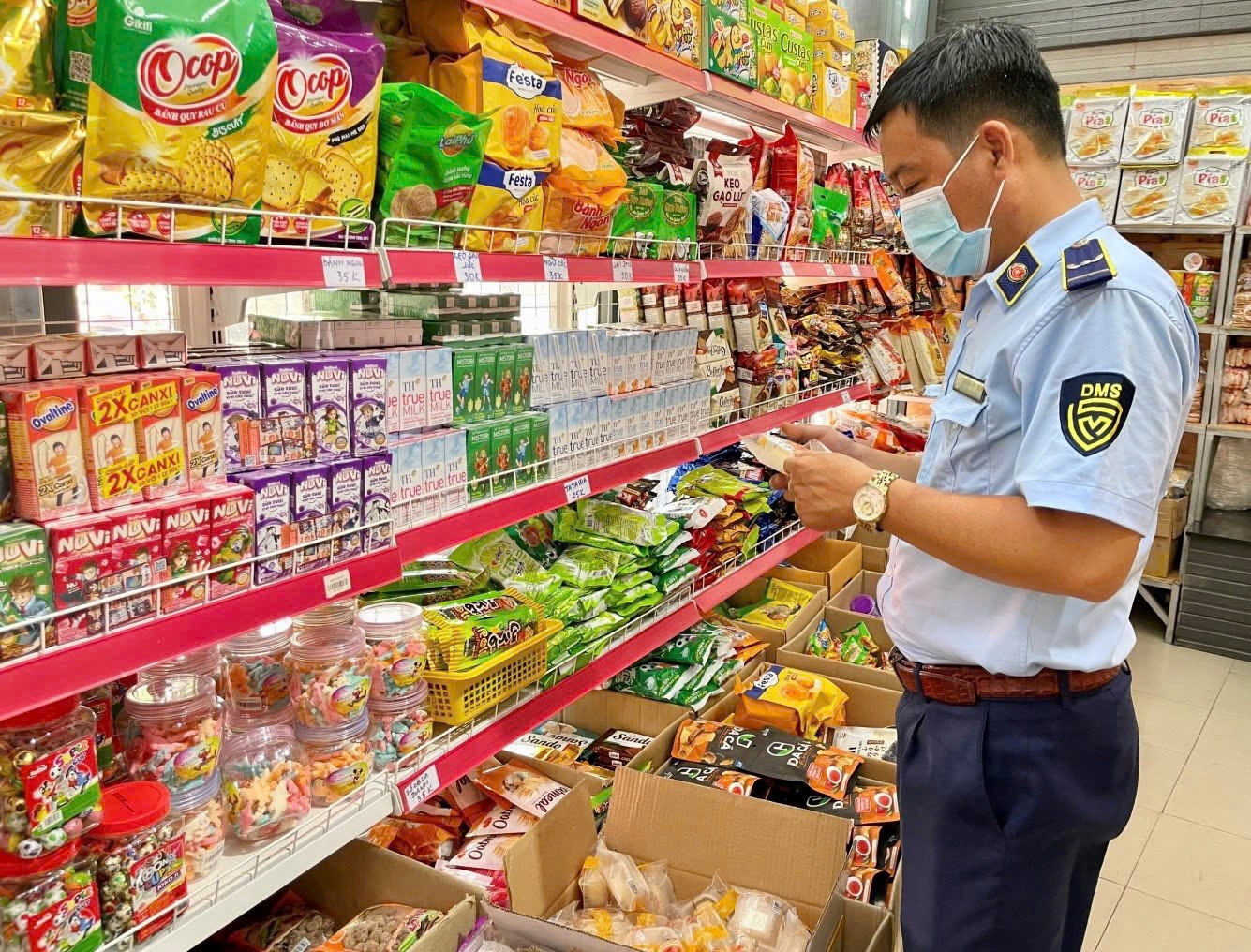 Cục Quản lý thị trường TP. Hồ Chí Minh thu nộp ngân sách hơn 100 tỷ