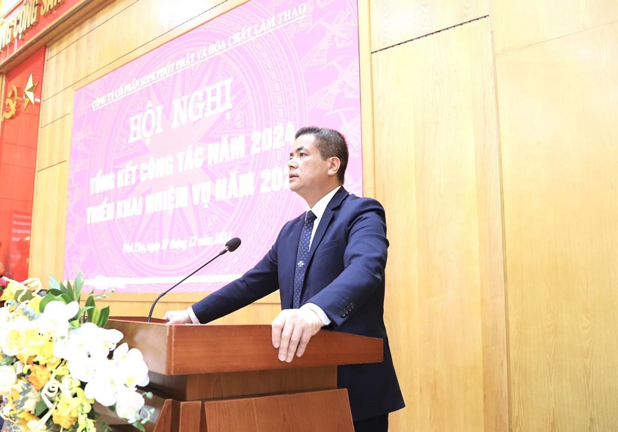 Ông Phạm Thanh Tùng, Uỷ viên BCH Đảng bộ Tập đoàn Hoá chất Việt Nam, Bí thư Đảng ủy, Tổng Giám đốc, Chủ tịch Hội đồng Thi đua khen thưởng Công ty