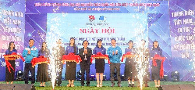 Khai mạc Ngày hội trưng bày, kết nối tiêu thụ sản phẩm khởi nghiệp, sản phẩm OCOP của thanh niên năm 2024