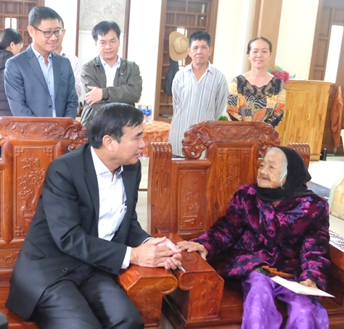 Đà Nẵng chi hơn 126 tỷ đồng chăm lo gia đình chính sách, đối tượng xã hội Tết Ất Tỵ