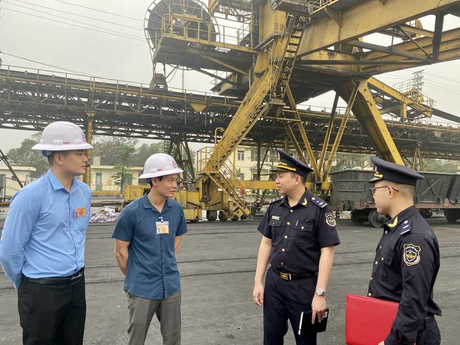 Hải quan tạo thuận lợi thương mại, tháo gỡ khó khăn cho doanh nghiệp