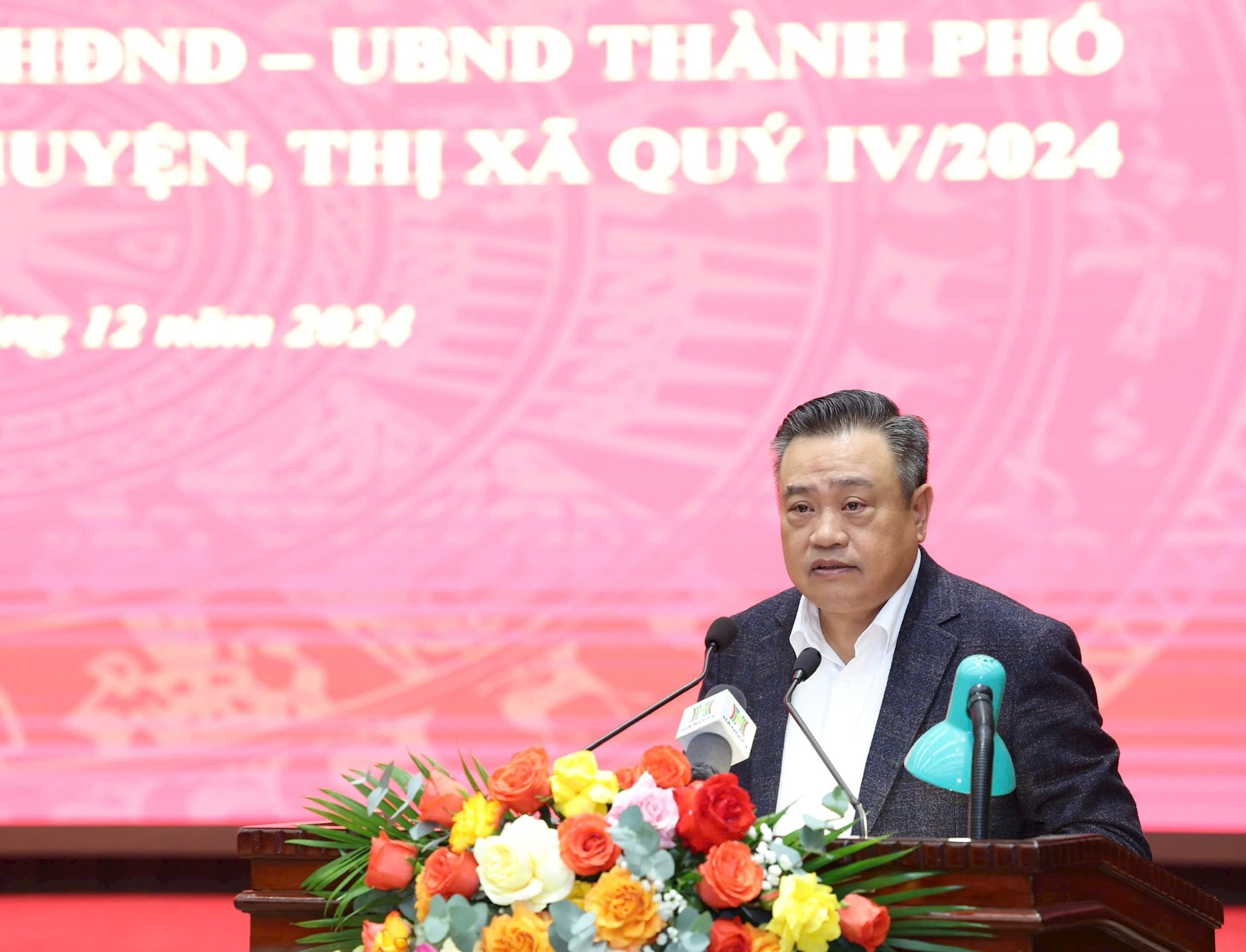 Chủ tịch UBND Thành phố Trần Sỹ Thanh kết luận hội nghị và nêu rõ những nhiệm vụ trọng tâm cần triển khai.