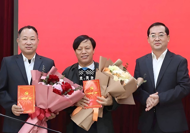 Nghệ An: Nhiều cán bộ TP. Vinh xin nghỉ hưu trước tuổi