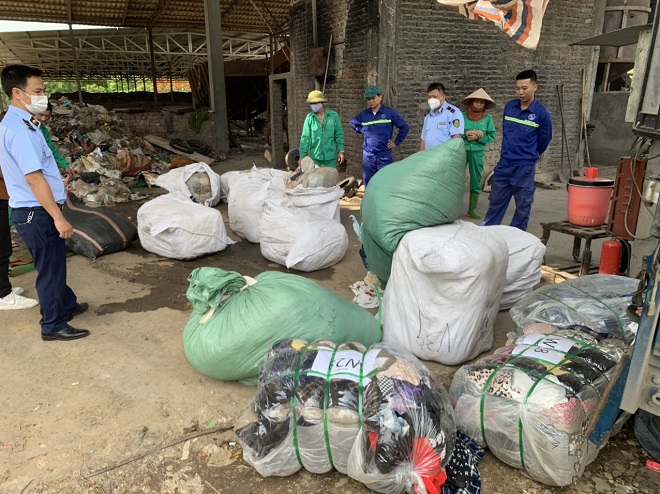 Năm 2024, Quản lý thị trường Yên Bái đã kiểm tra 640 vụ, chuyển giao sang cơ quan Công an tỉnh Yên Bái xem xét khởi tố vụ án hình sự 01 vụ; xử phạt vi phạm hành chính 331 vụ với 347 hành vi.