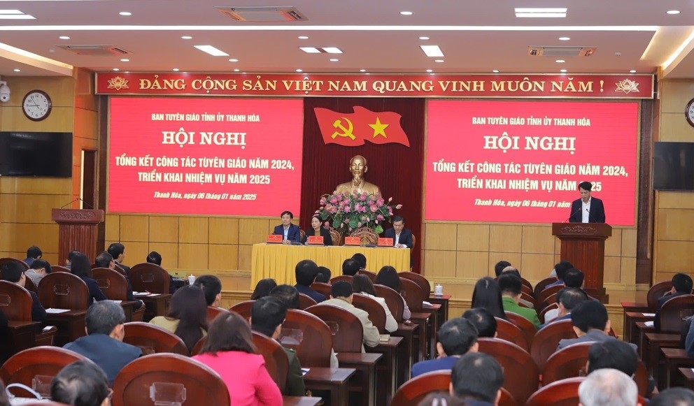 Toàn cảnh hội nghị