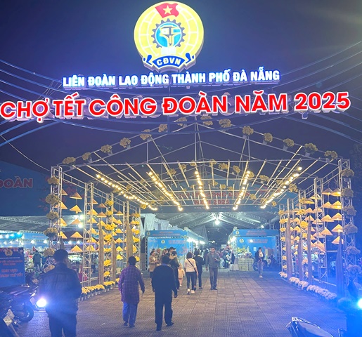 Đà Nẵng: Khai mạc phiên chợ Tết đặc biệt dành cho người lao động Xuân Ất Tỵ 2025