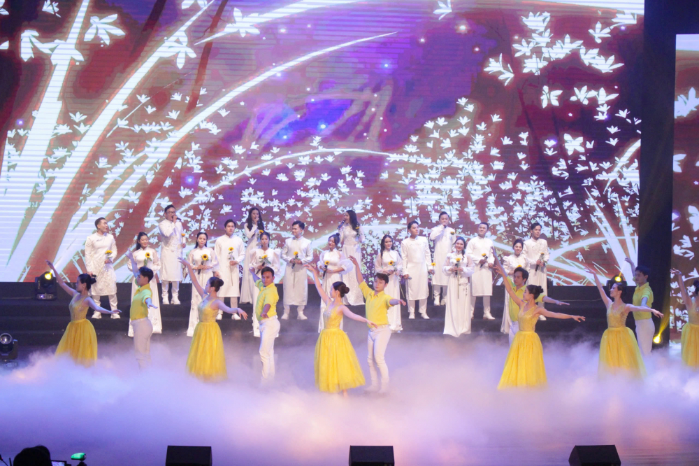 ‘Một chút yêu thương’: Đêm nhạc gây quỹ hỗ trợ nạn nhân bị tai nạn giao thông