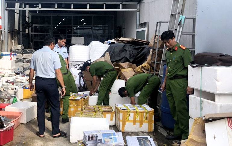 Chủ động phòng ngừa, ngăn chặn, xử lý các hành vi buôn lậu, gian lận thương mại, hàng giả, không để hình thành các điểm nóng, diễn biến phức tạp, gây bất ổn thị trường