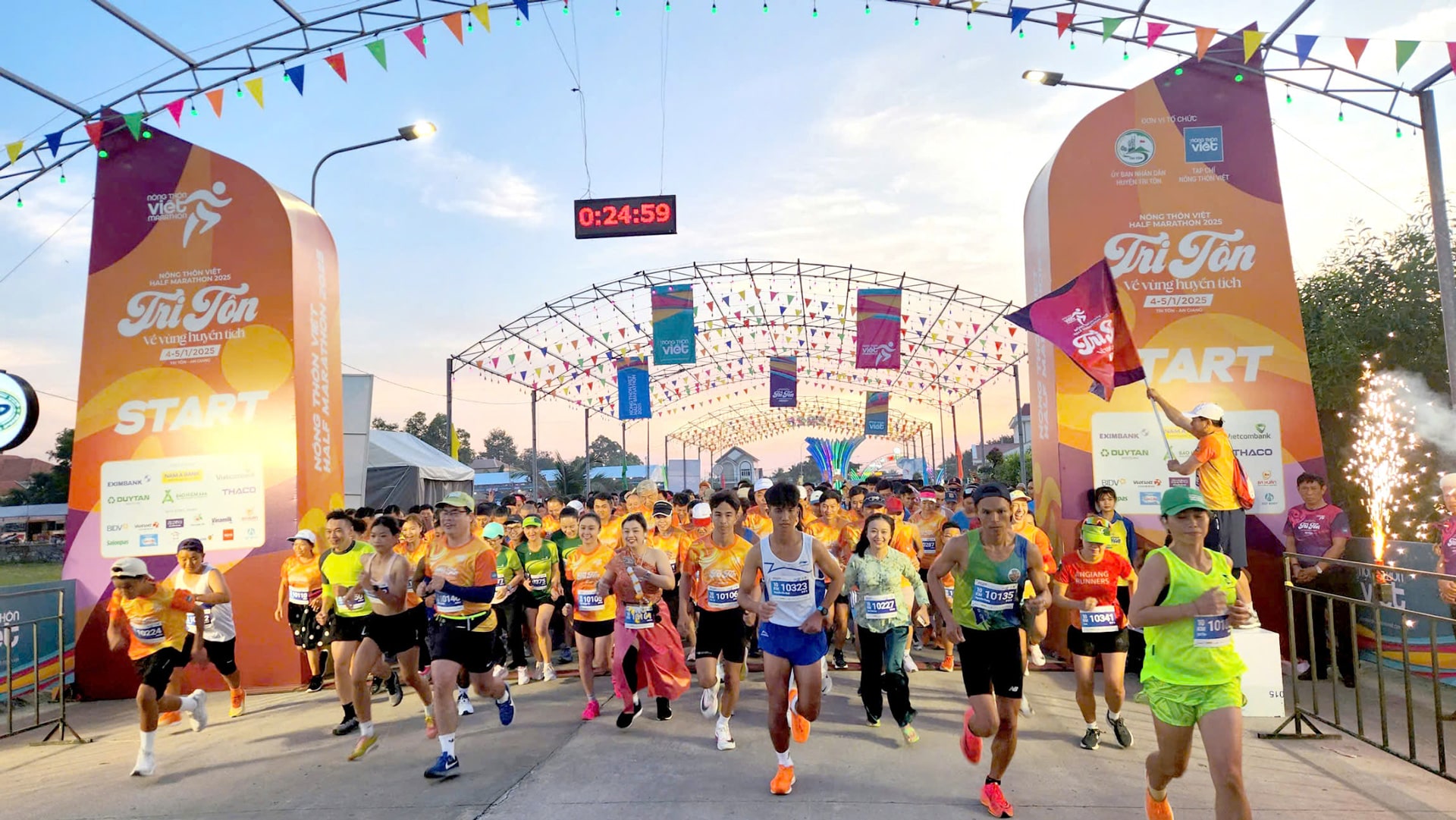 Hơn 3.000 vận động viên tham gia Giải chạy Nông thôn Việt Half Marathon 2025