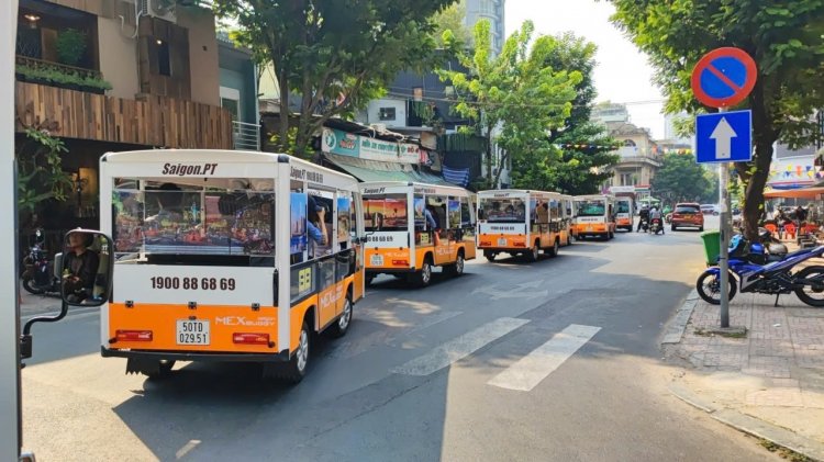 TP. Hồ Chí Minh gia hạn thí điểm xe điện 4 bánh chở khách du lịch đến 15/2