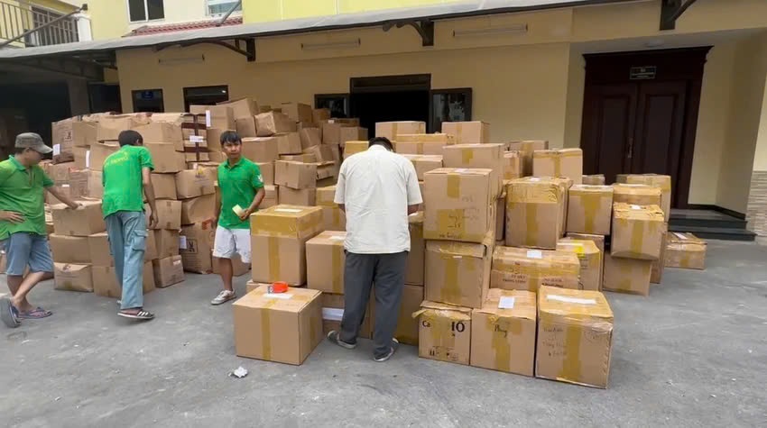 Triệt phá đường dây sản xuất thuốc giả “khủng” tại TP. HCM