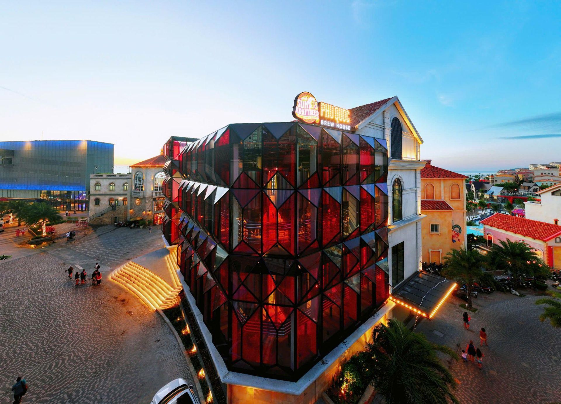 Nhà máy bia thủ công Phu Quoc Brew House chính thức ra mắt tại Thị trấn Hoàng Hôn