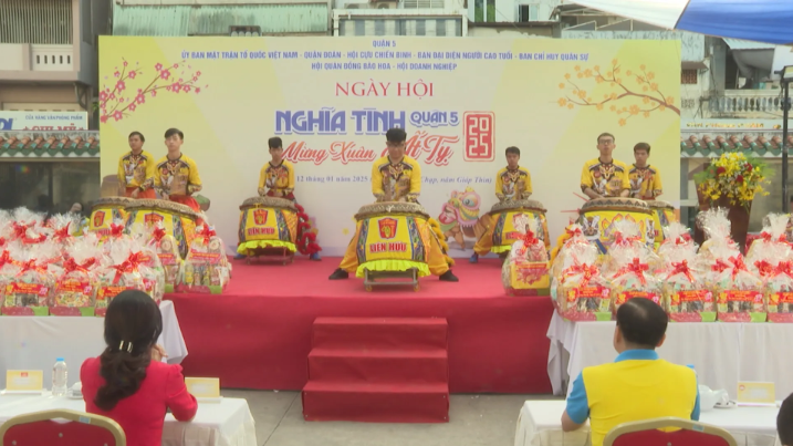 TP. Hồ Chí Minh tổ chức nhiều hoạt động Tết Văn hóa - Nghĩa tình mừng Xuân Ất Tỵ