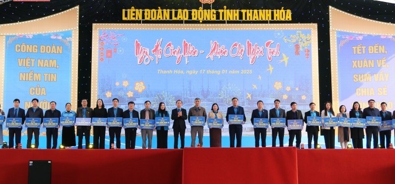 Khai mạc chương trình “Ngày hội công nhân - Phiên chợ nghĩa tình” Xuân Ất Tỵ 2025
