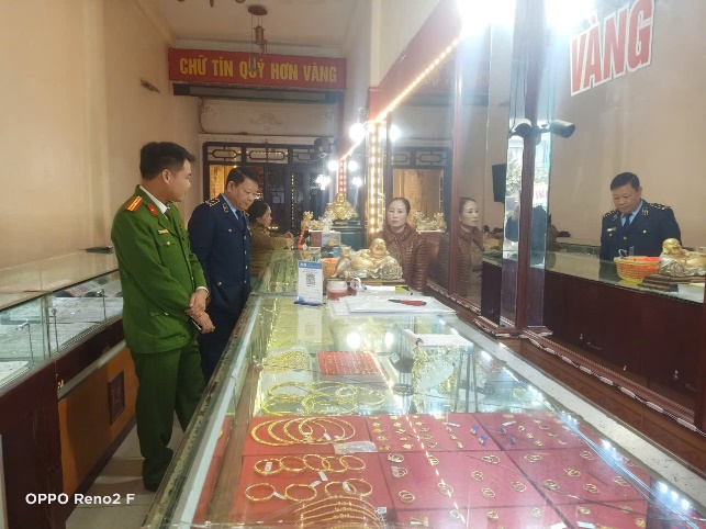 Doanh nghiệp vàng bạc tại Thanh Hóa bị xử phạt do giả mạo nhãn hiệu của CHANEL và DIOR