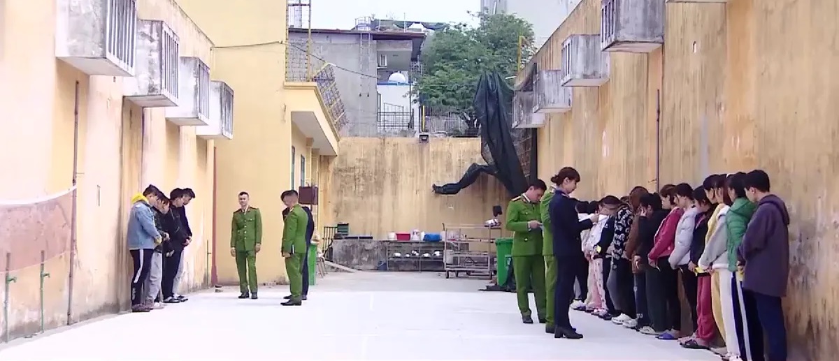 Triệt phá đường dây lừa đảo bán thuốc và sản phẩm chăm sóc sắc đẹp trên mạng xã hội