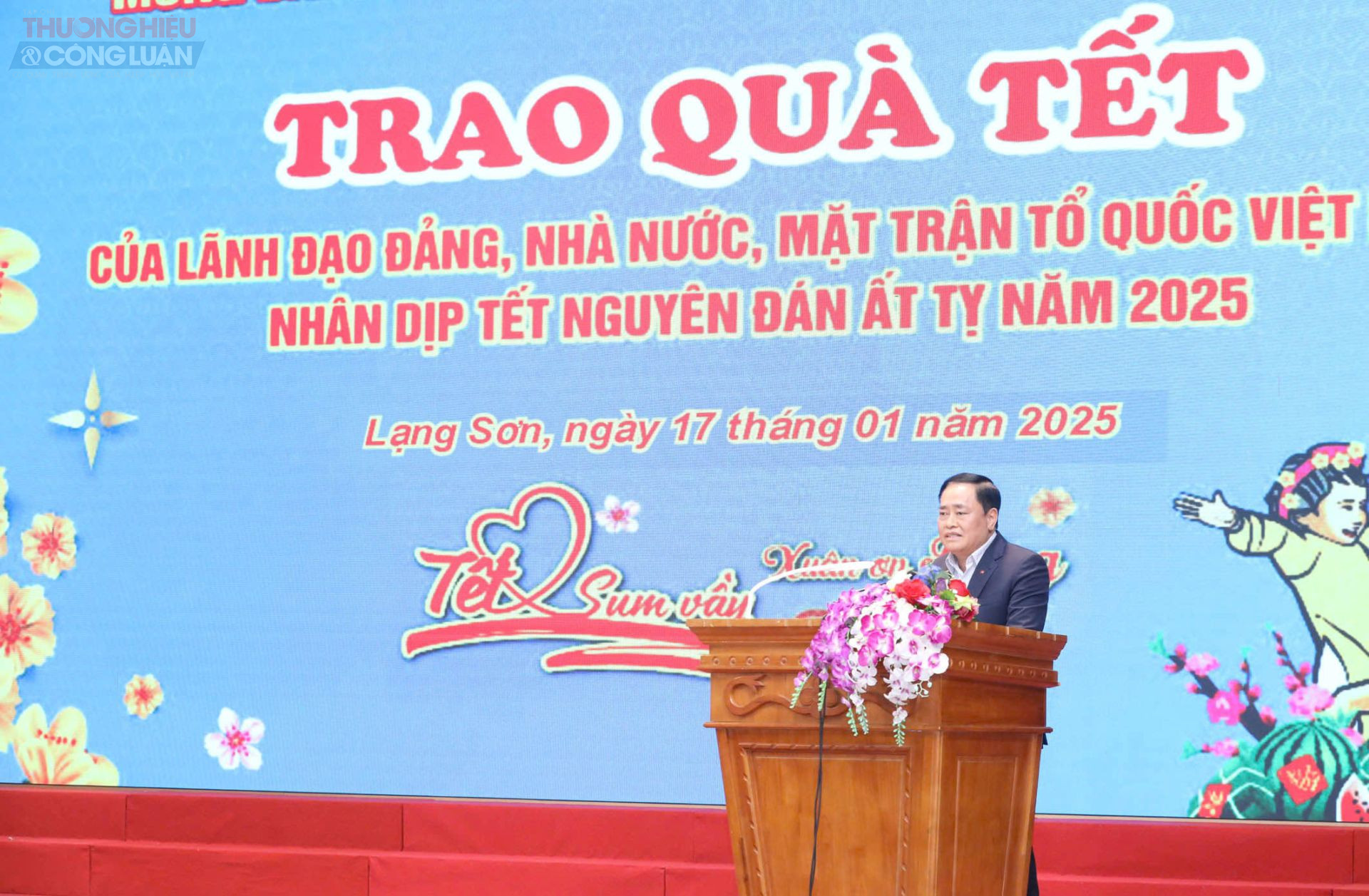 Chủ tịch UBND tỉnh Lạng Sơn Hồ Tiến Thiệu phát biểu tại Chương trình Trao quà Tết của lãnh đạo Đảng, Nhà nước, MTTQ Việt Nam nhân dịp Tết Nguyên đán Ất Tỵ năm 2025