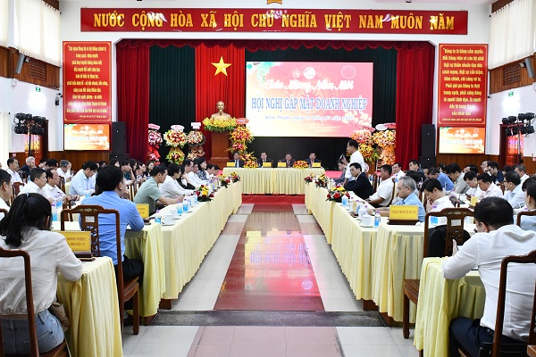 Quang cảnh hội nghị