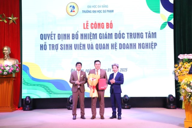 Thạc sĩ Nguyễn Viết Hải Hiệp giữ chức vụ là Giám đốc Trung tâm Hỗ trợ sinh viên và quan hệ doanh nghiệp Thạc sĩ Nguyễn Viết Hải Hiệp giữ chức vụ là Giám đốc Trung tâm Hỗ trợ sinh viên và quan hệ doanh nghiệp